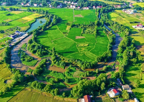 ���ϳ�̨�ײ�ʡֱ�ܵ�Ƥ�ʲ����÷���       ����˯��Ƥ���ӿ�ת������չ��ˮ��