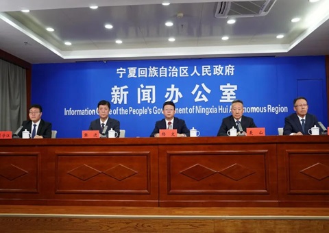 �����������ϡ���ɽ����ɽˮ���̡����һ�顰ƴͼ��