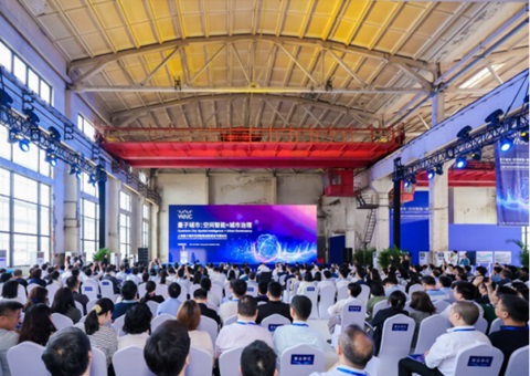 2025������Ϊ���ܴ�ᡤ�Ϻ����ӳ��пռ����ܴ��½���ר����̳�ɹ�����