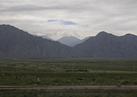 ���ĳ�����Ȼ��Դ���ֲݶ��취��Эͬ��ͬ����